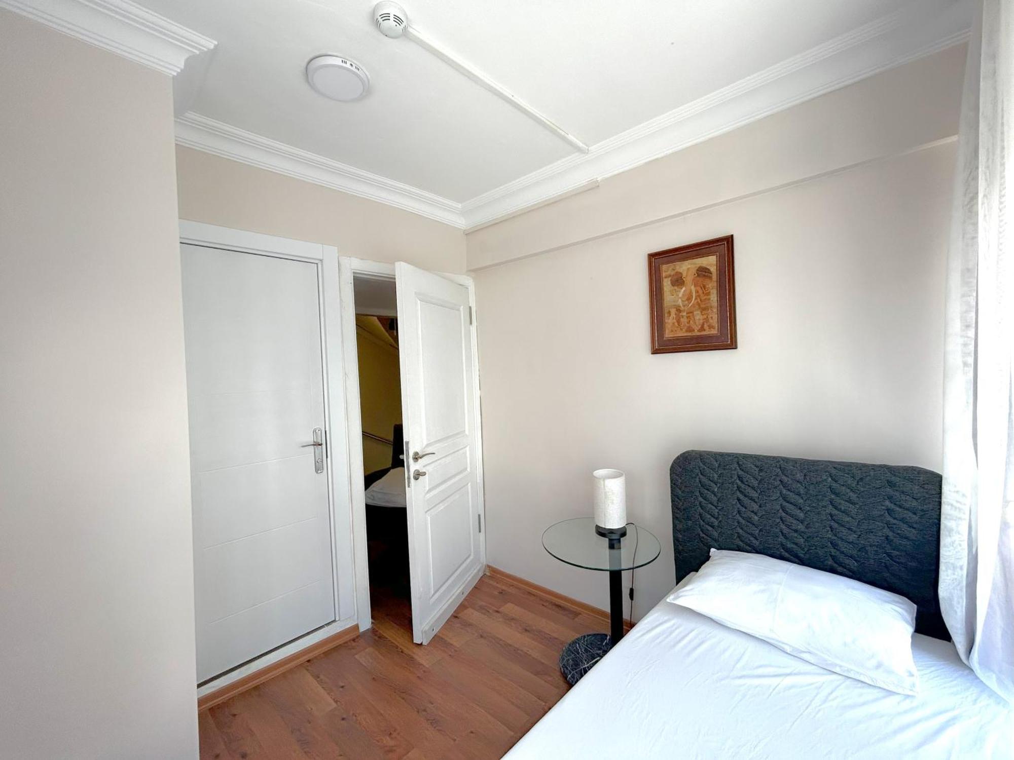 Meydan Pansiyon Uskudar Hotell Istanbul Eksteriør bilde
